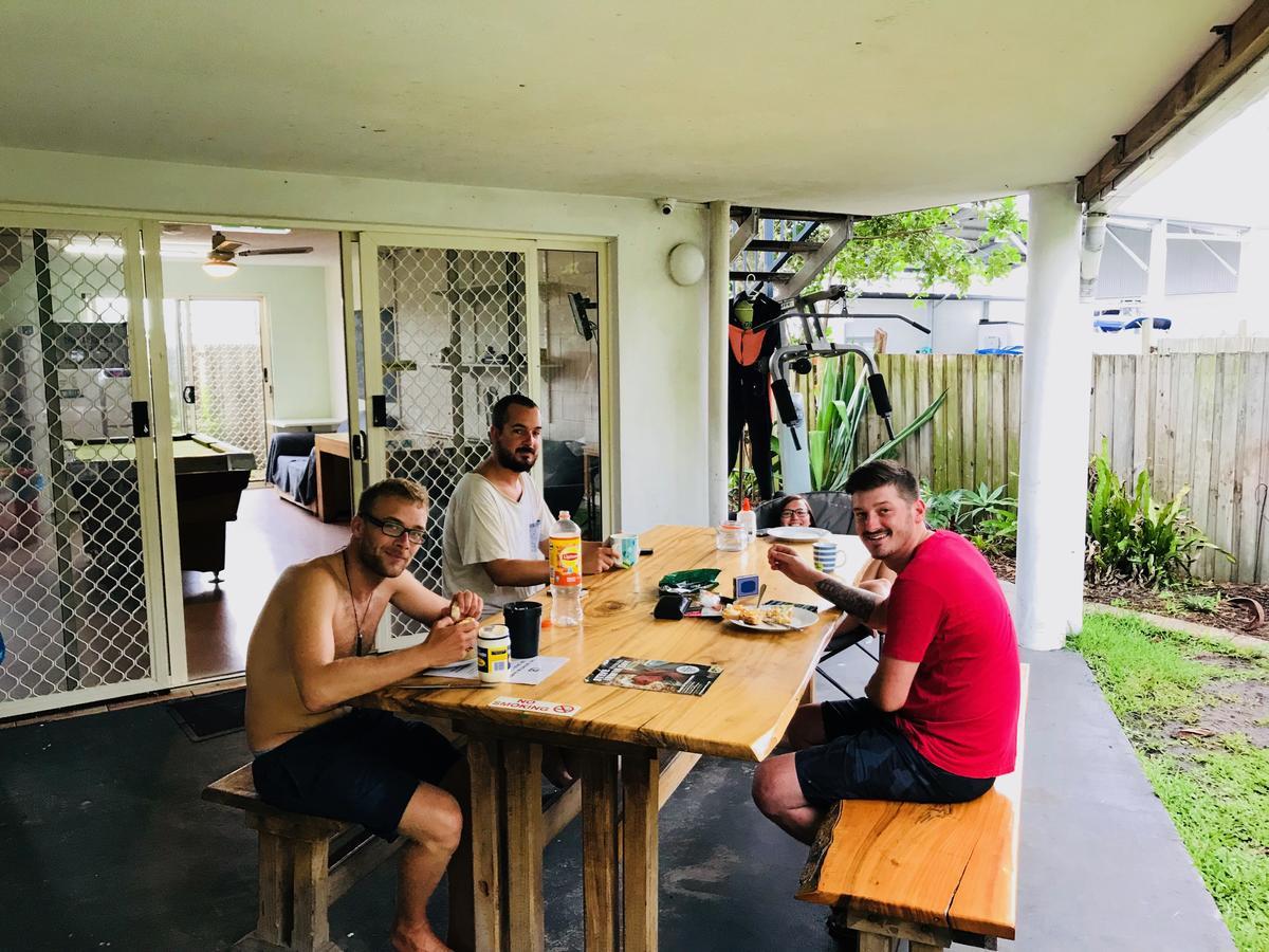 Caloundra Backpackers Exterior foto